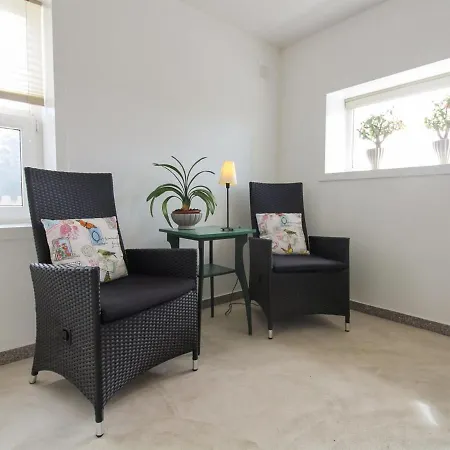 Kundry - 800m From The Sea By Interhome شقة